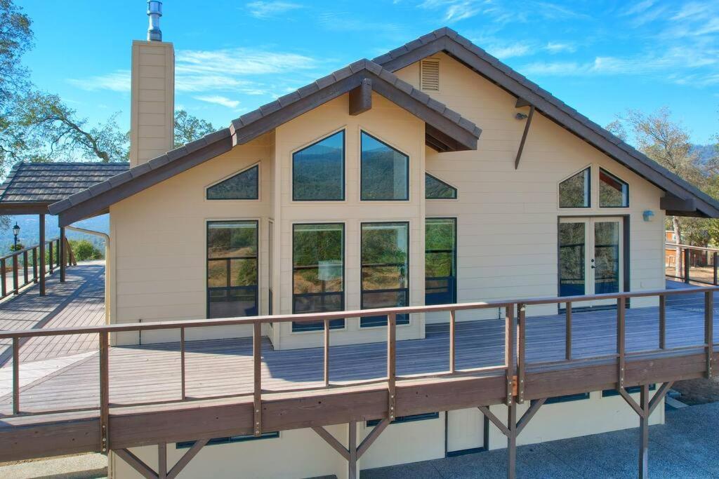 New! Yosemite Mountain Villa, Stunning Views -More 奥克赫斯特 外观 照片