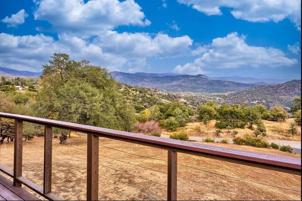 New! Yosemite Mountain Villa, Stunning Views -More 奥克赫斯特 外观 照片