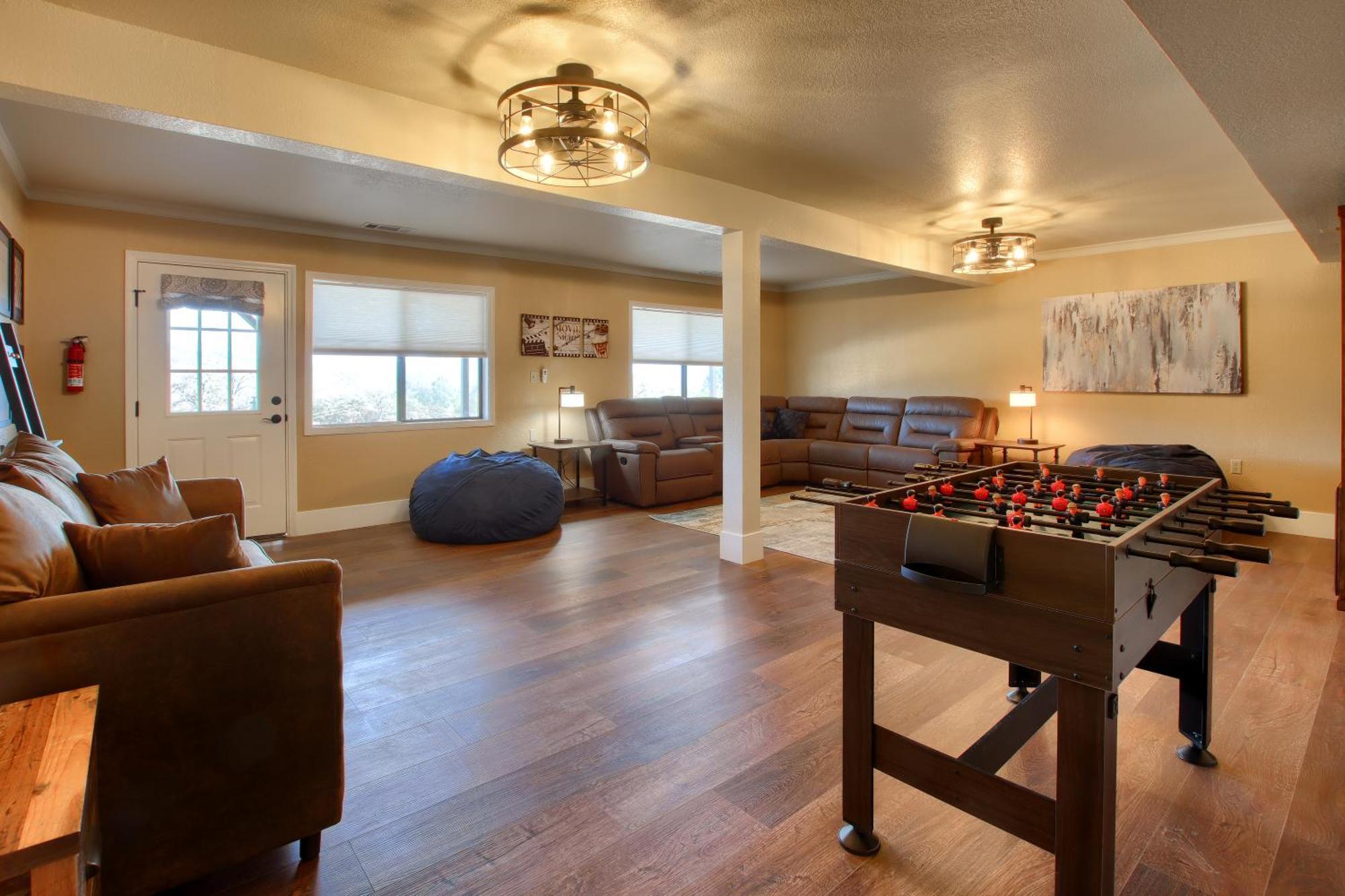 New! Yosemite Mountain Villa, Stunning Views -More 奥克赫斯特 外观 照片