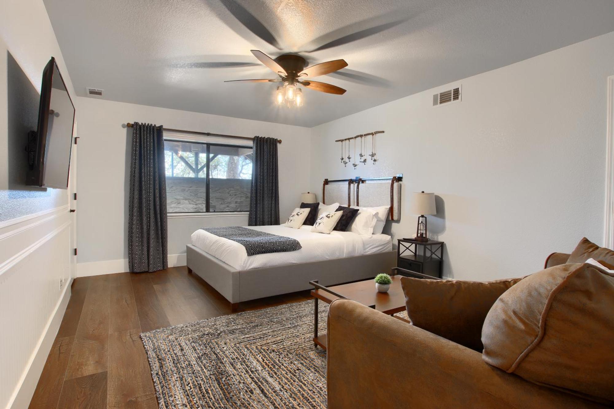 New! Yosemite Mountain Villa, Stunning Views -More 奥克赫斯特 外观 照片
