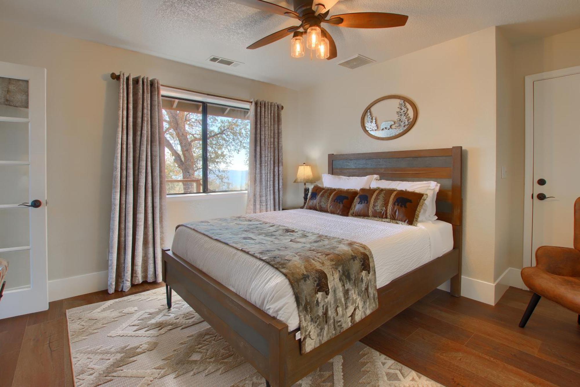 New! Yosemite Mountain Villa, Stunning Views -More 奥克赫斯特 外观 照片