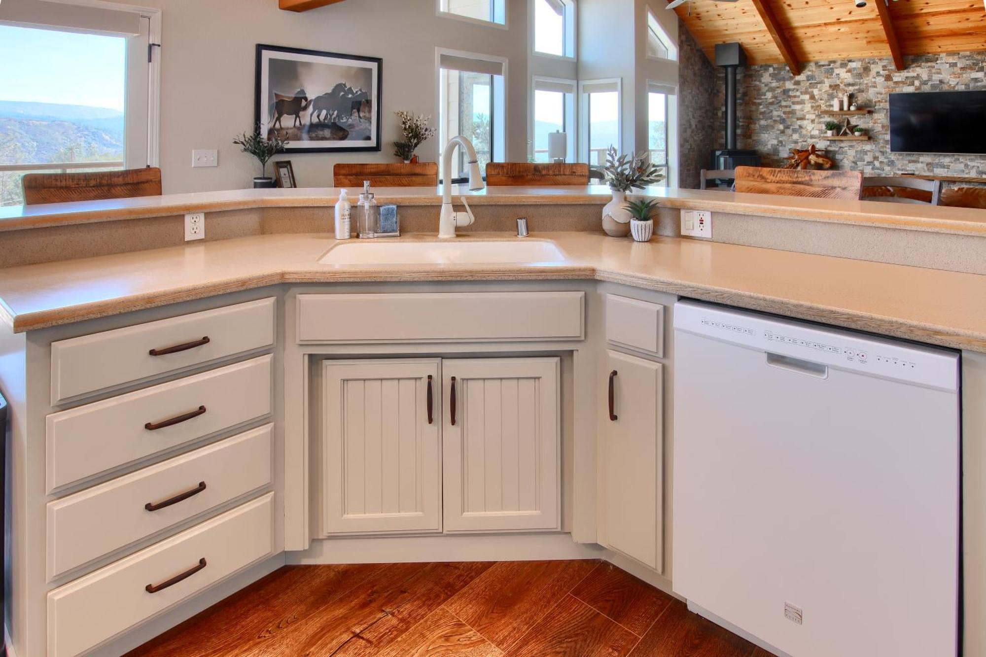 New! Yosemite Mountain Villa, Stunning Views -More 奥克赫斯特 外观 照片